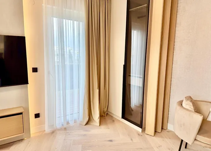 Rooftop Deluxe Legrand شقة *