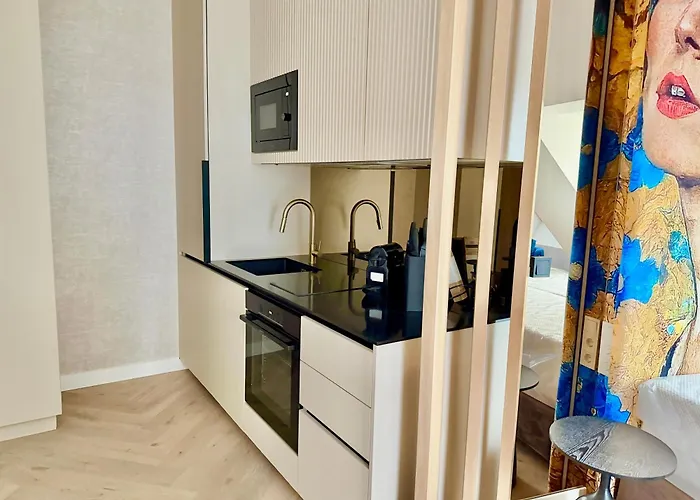 Rooftop Deluxe Legrand شقة *